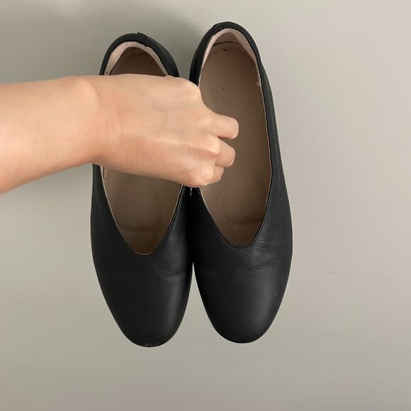 Muji Leather Flats in Black Size 8.5 EUC - Picture 3 of 4
